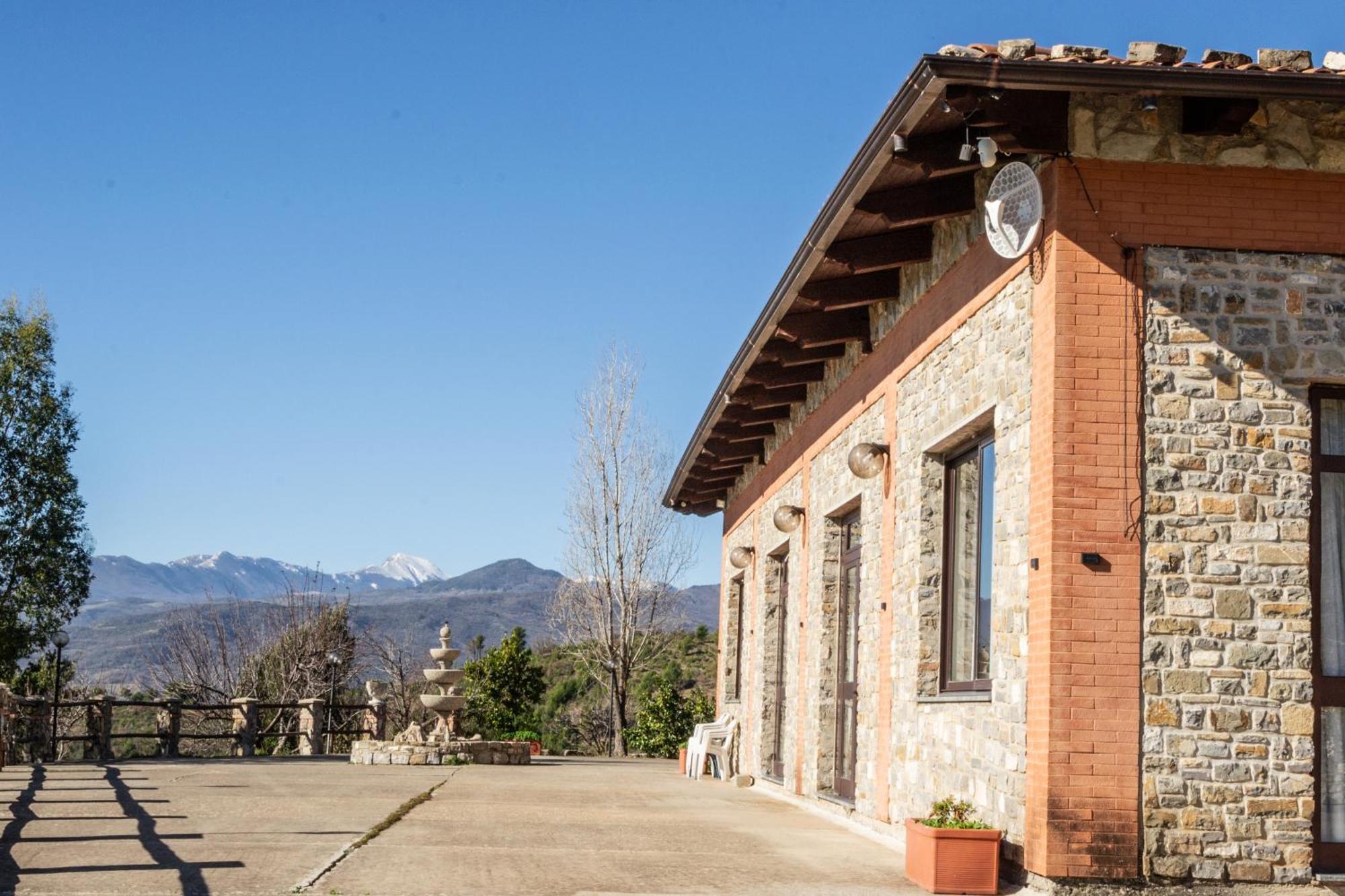 Agriturismo Pinelli Plataci Экстерьер фото