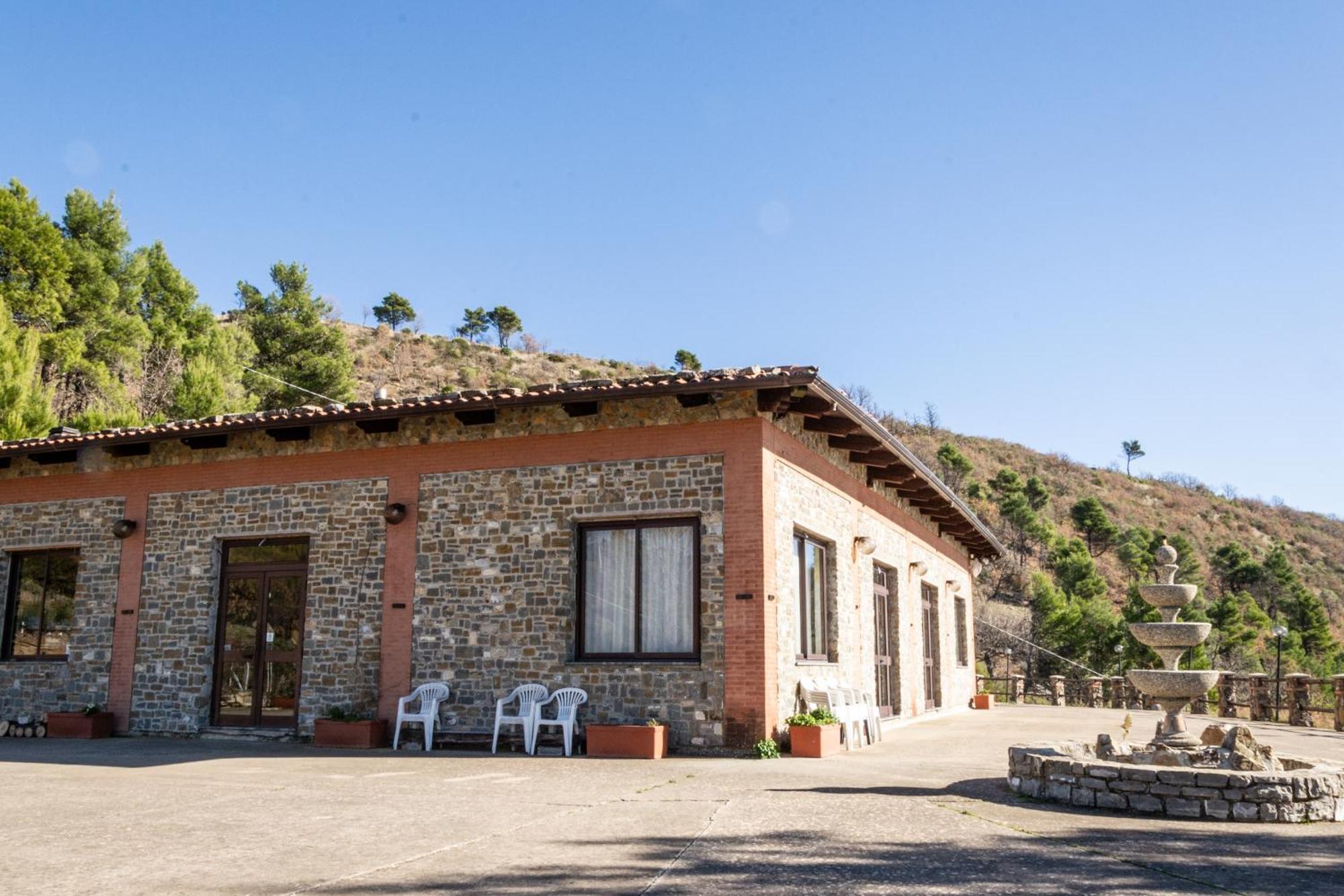 Agriturismo Pinelli Plataci Экстерьер фото