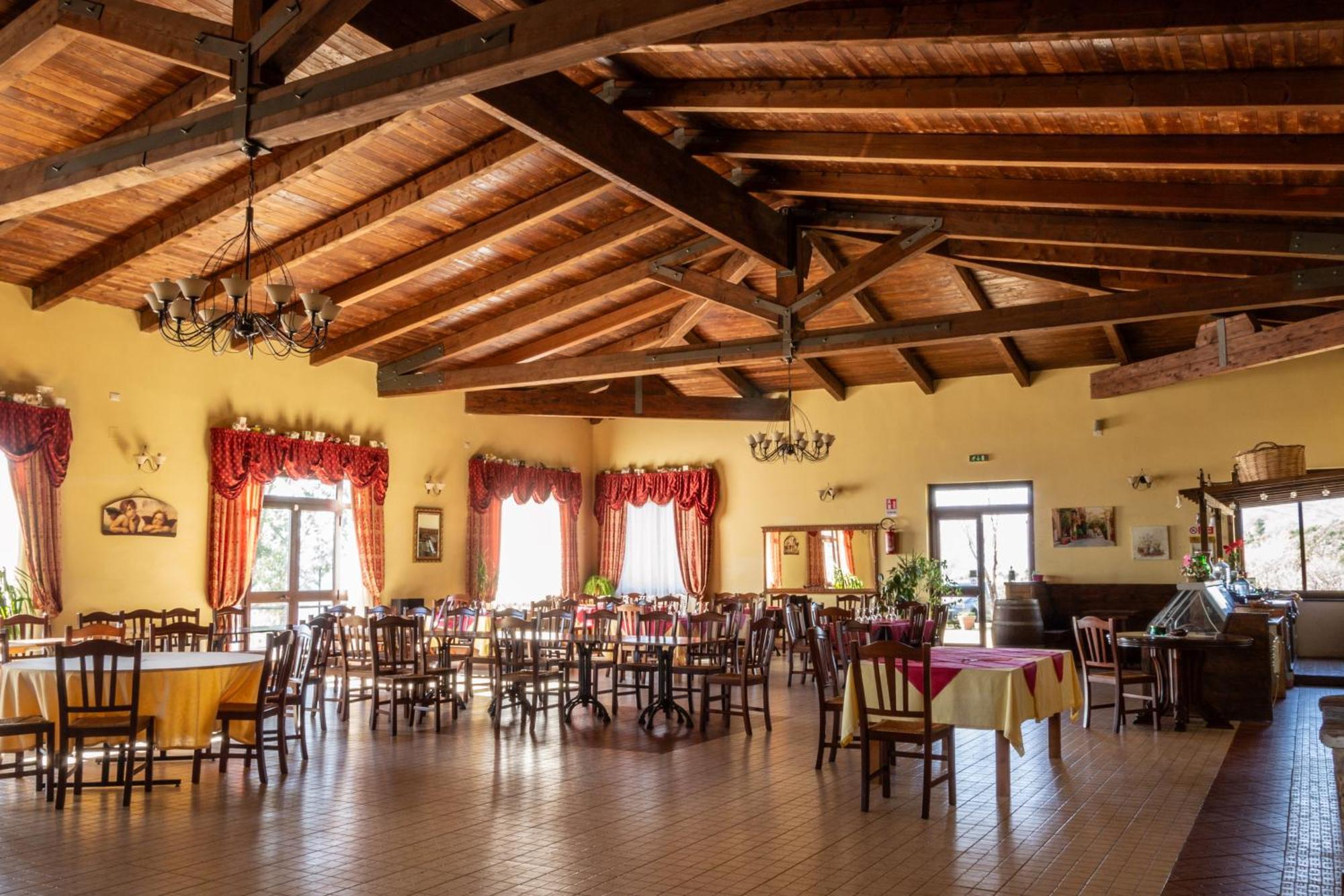 Agriturismo Pinelli Plataci Экстерьер фото