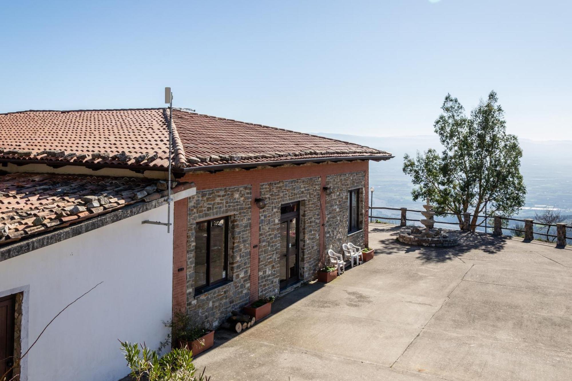 Agriturismo Pinelli Plataci Экстерьер фото