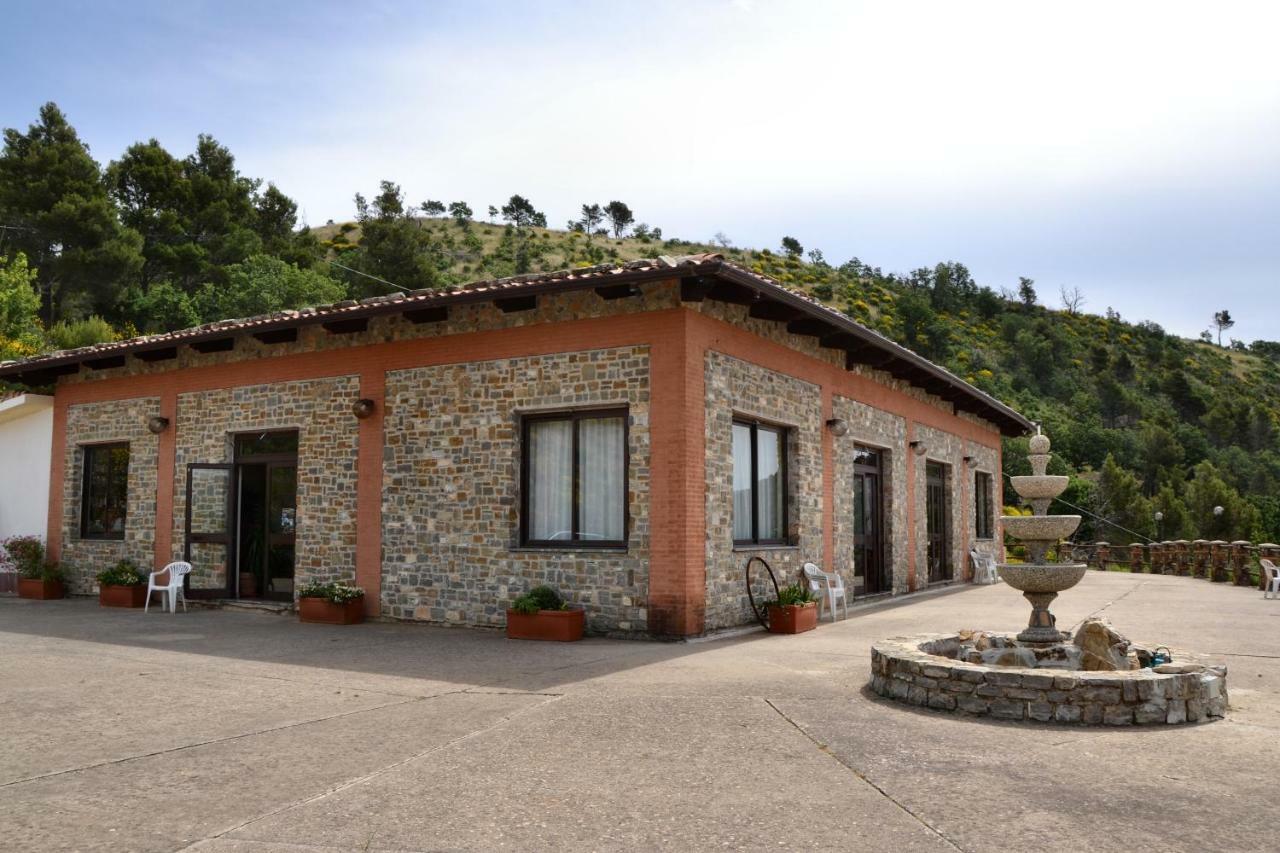 Agriturismo Pinelli Plataci Экстерьер фото